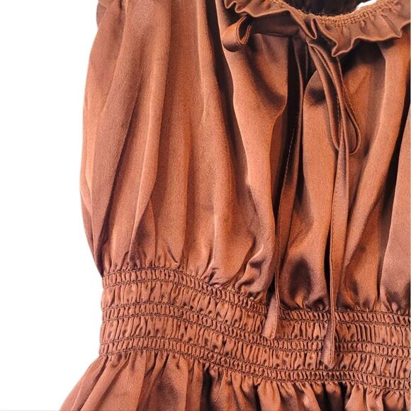 Mine Women's Brown Satin Smocked Crop Top Size S - Picture 4 of 6